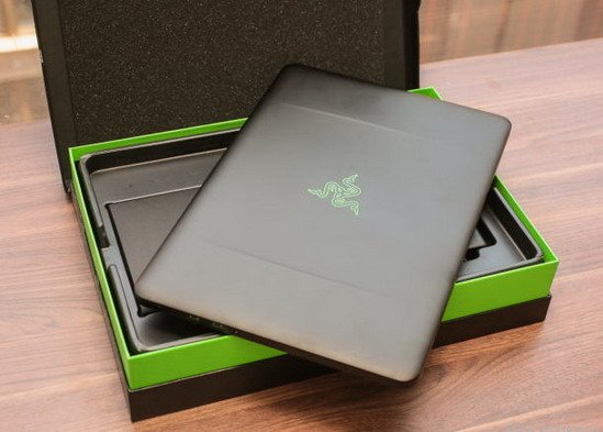 雷蛇Blade最轻薄游戏本评测 全福编程网