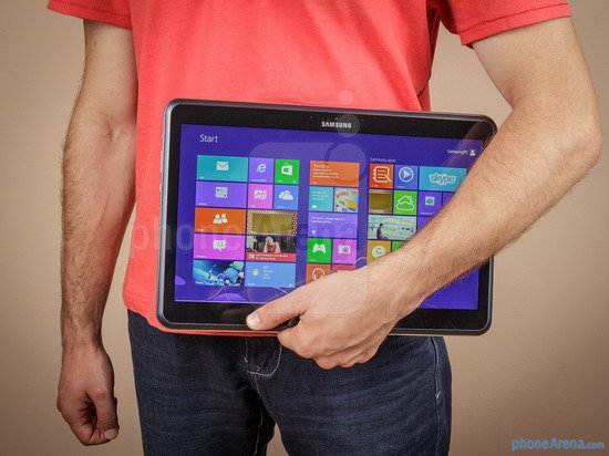 3200&times;1800超清屏配Win8.1+安卓 三星ATIV Q评测
